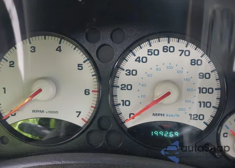 2004 Jeep Liberty Sport z USA, uszkodzony, nr VIN 1J4GL48KX4W126754